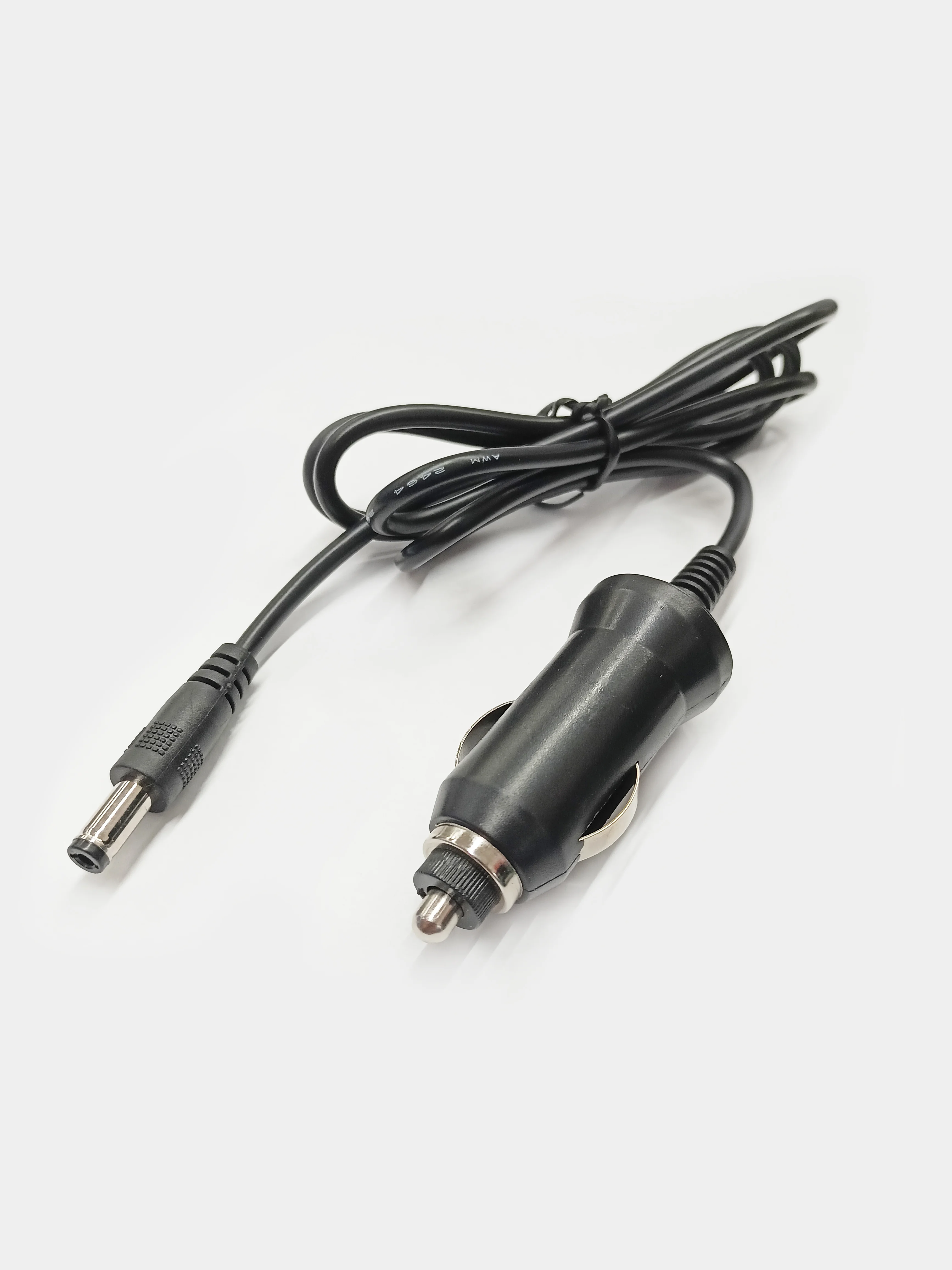 Автомобильное зарядное устройство для мониторов, портативных TV 12V 5.5*2,5