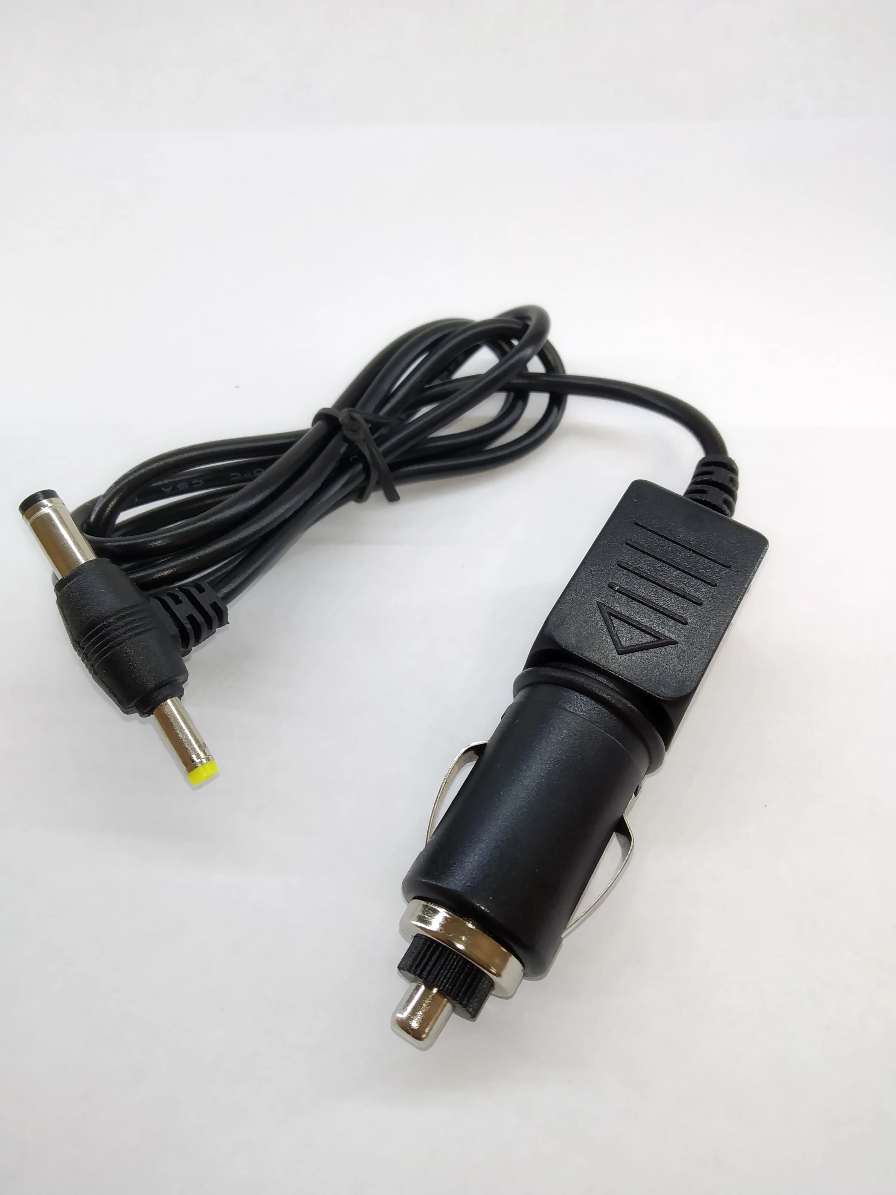 Автомобильное зарядное устройство, зарядка 12V для TV, массажеров и т.д